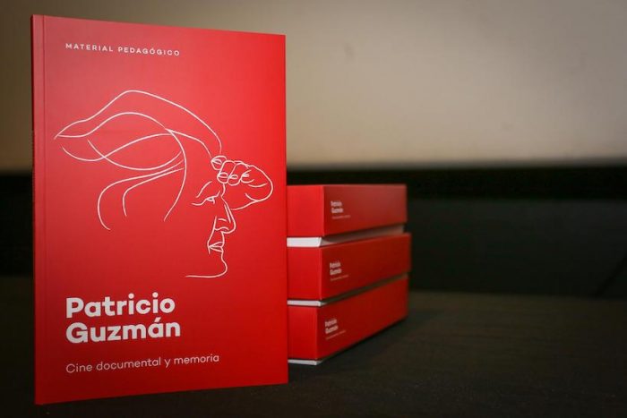 Presentan material pedagógico basado en la obra y figura del cineasta Patricio Guzmán Presentan material pedagógico basado en la obra y figura del cineasta Patricio Guzmán