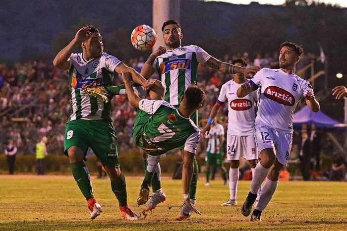 Sigue la teleserie: TAS acoge reclamo de Deportes Vallenar lo que podría atrasar hasta cuatro meses el inicio de la Primera B Sigue la teleserie: TAS acoge reclamo de Deportes Vallenar lo que podría atrasar hasta cuatro meses el inicio de la Primera B