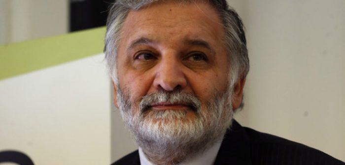 Eduardo Bitran defiende acuerdo con SQM y pregunta a parlamentarios que lo cuestionaron: ¿qué podrían haber hecho que fuera mejor para el país?» Eduardo Bitran defiende acuerdo con SQM y pregunta a parlamentarios que lo cuestionaron: ¿qué podrían haber hecho que fuera mejor para el país?