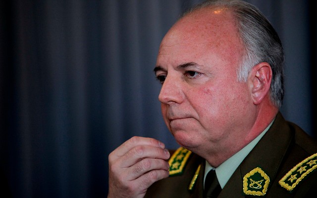 Fraude en Carabineros: Fiscalía decide formalizar a ex general director Eduardo Gordon Fraude en Carabineros: Fiscalía decide formalizar a ex general director Eduardo Gordon