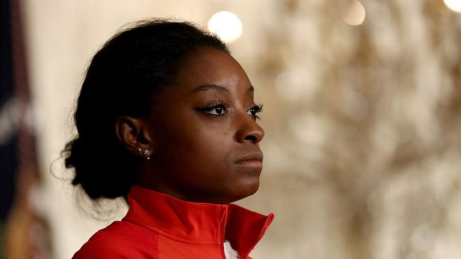 «Ya no tengo miedo»: la gimnasta Simone Biles asegura que sufrió abusos sexuales a manos del médico Larry Nassar «Ya no tengo miedo»: la gimnasta Simone Biles asegura que sufrió abusos sexuales a manos del médico Larry Nassar
