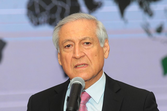 Canciller Muñoz aclara que no acompañará a Bachelet a Cuba por razones personales Canciller Muñoz aclara que no acompañará a Bachelet a Cuba por razones personales