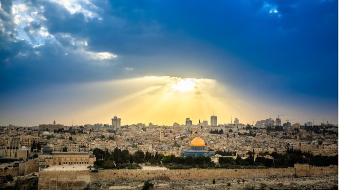 Síndrome de Jerusalén, el curioso trastorno mental que hace que las personas se crean profetas o mesías Síndrome de Jerusalén, el curioso trastorno mental que hace que las personas se crean profetas o mesías