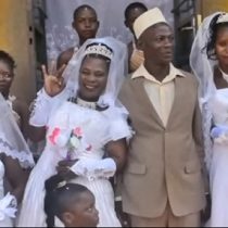 [VIDEO] Hombre se casa con tres mujeres el mismo día para ahorrar en la boda