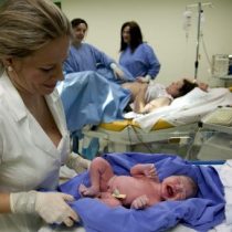 Hoy nacerán en el mundo 386 mil bebés, pero muchos no superarán su primer día
