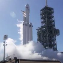 [VIDEO] Space X ensaya con éxito el cohete más poderoso del mundo y confirma lanzamiento oficial