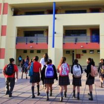 Colegio de Chillán toma la iniciativa: autoriza baños mixtos y uniformes de acuerdo a identidad de género