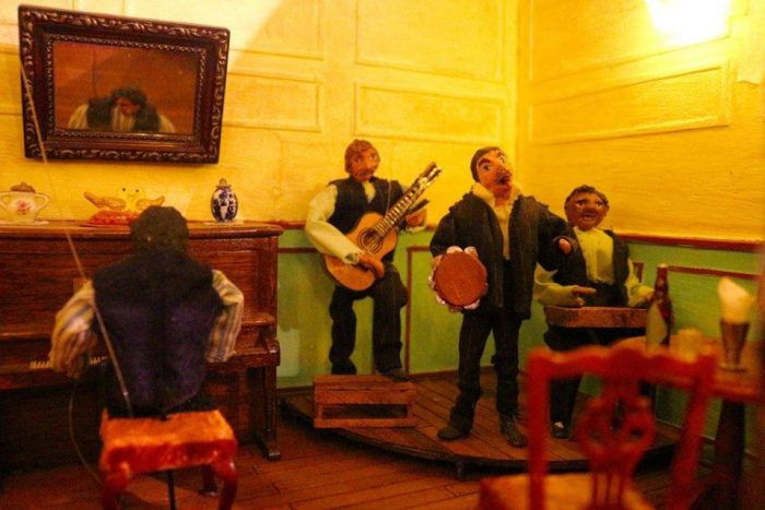 Teatro “Historias de cueca” en el Museo Violeta Parra Teatro “Historias de cueca” en el Museo Violeta Parra