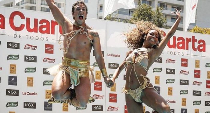 Canal 13 acusa intento de funa en tradicional piscinazo de rey y reina de Viña Canal 13 acusa intento de funa en tradicional piscinazo de rey y reina de Viña