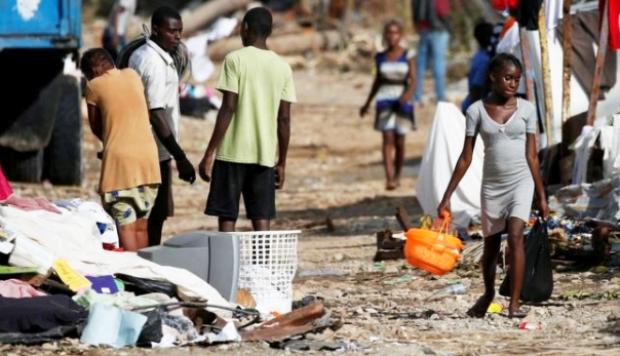 Dimite la vicedirectora de Oxfam por el escándalo sexual de Haití Dimite la vicedirectora de Oxfam por el escándalo sexual de Haití