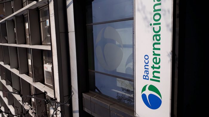 Matriz del Banco Internacional deja el centro de Santiago por las nuevas oficinas del edificio corporativo de la CChC Matriz del Banco Internacional deja el centro de Santiago por las nuevas oficinas del edificio corporativo de la CChC