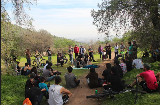 Organizaciones sociales, vecinos y académicos piden a Bachelet que el Bosque Panul sea un parque público Organizaciones sociales, vecinos y académicos piden a Bachelet que el Bosque Panul sea un parque público
