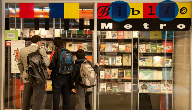 Bibliometro inaugura sus nuevos puntos de préstamo y lectura en Línea 6 del Metro