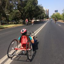 Wheel the World demuestra que no hay límites en la inclusión y lanza el programa Santiago Cycling que brindará los domingos bicicletas adaptadas