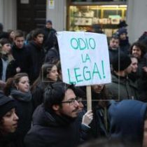 Italia: tensión entre antifascistas y policía en jornada de manifestaciones
