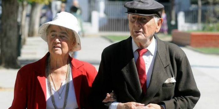 Jubilados y jubiladas: el pago de Chile Jubilados y jubiladas: el pago de Chile