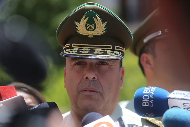 El cuestionado historial de Julio Pineda, el general que encabeza la investigación interna de Carabineros por la Operación Huracán