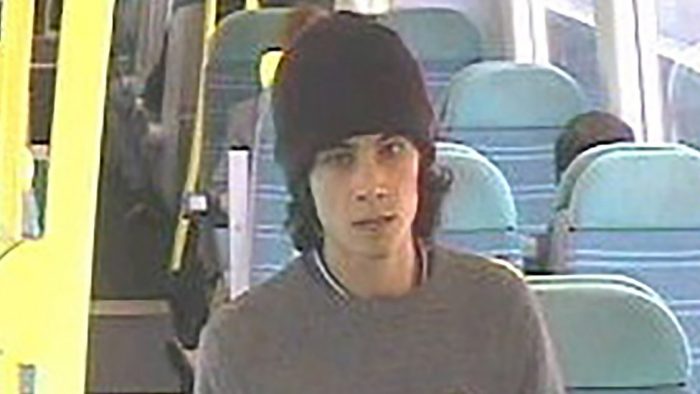 “Entrenado para matar”: el adolescente iraquí que usó un premio escolar para construir una bomba y atentar contra el metro de Londres