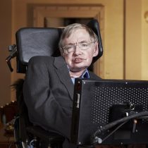 Dan a conocer investigación en la que trabajaba Stephen Hawking antes de morir