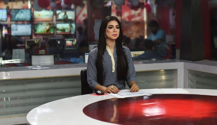 La primera presentadora transexual de la TV de Pakistán: “¿Uds. quieren verme como trabajadora sexual o van a darme un trabajo respetable en su canal?” La primera presentadora transexual de la TV de Pakistán: “¿Uds. quieren verme como trabajadora sexual o van a darme un trabajo respetable en su canal?”