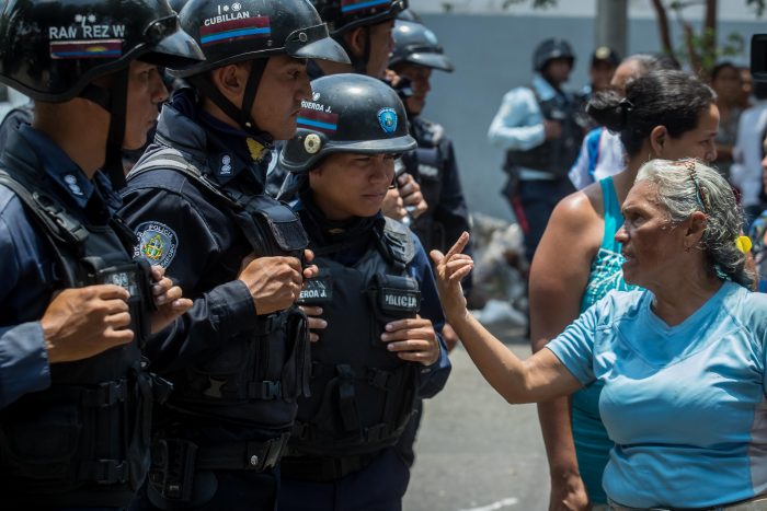 Autoridades aún no determinan número de muertos en motín en cárcel venezolana Autoridades aún no determinan número de muertos en motín en cárcel venezolana