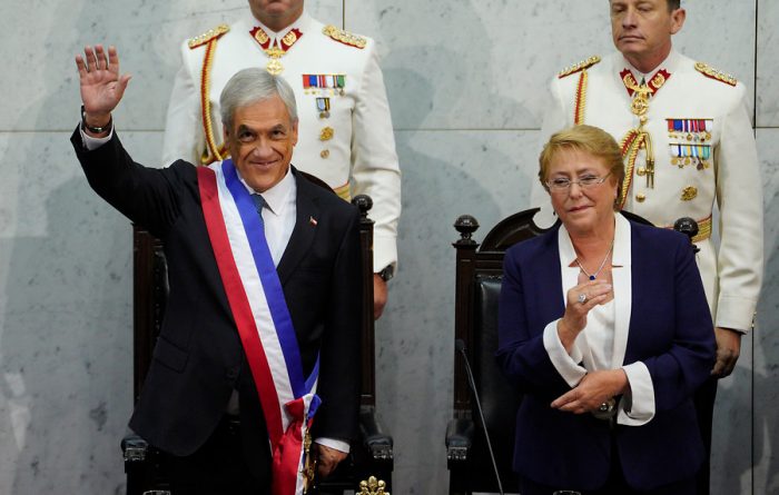 Piñera tras recibir de Bachelet la piocha de O'Higgins asume por segunda vez como Presidente de la República