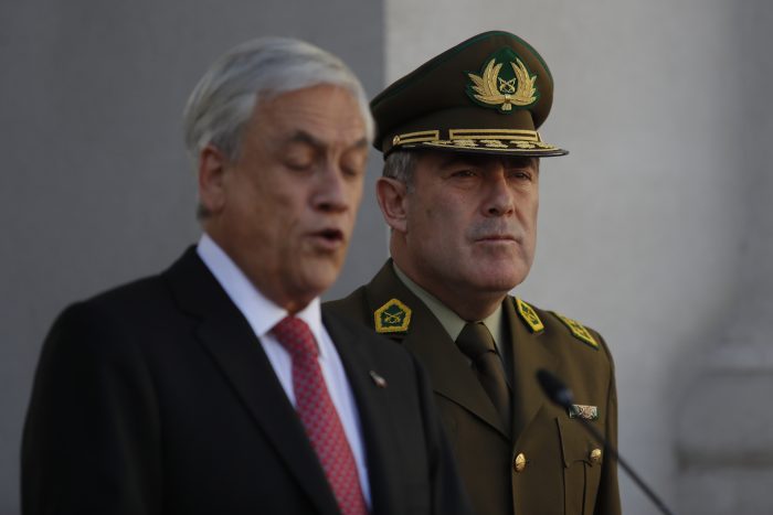 Sebastián Piñera nombró a Hermes Soto como general director de Carabineros Sebastián Piñera nombró a Hermes Soto como general director de Carabineros