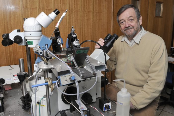 Premio Nacional de Ciencias inauguró Doctorado en neurobiología Premio Nacional de Ciencias inauguró Doctorado en neurobiología