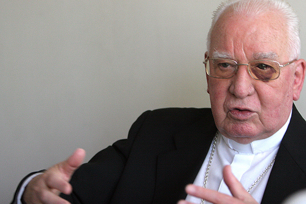 Cardenal Medina felicita a Piñera por protocolo de objeción de conciencia: “Nada vale presentar, como justificación, un pretendido derecho de la mujer” Cardenal Medina felicita a Piñera por protocolo de objeción de conciencia: “Nada vale presentar, como justificación, un pretendido derecho de la mujer”