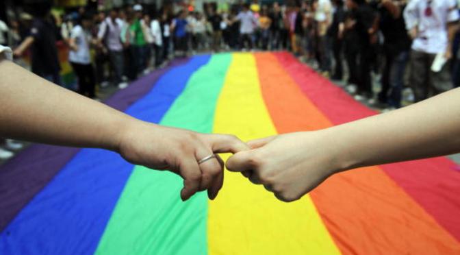 La UE lanza un plan para ayudar a las personas LGBTIQ a vivir sin miedo La UE lanza un plan para ayudar a las personas LGBTIQ a vivir sin miedo