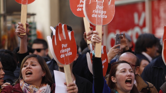 Organizaciones llaman a manifestarse contra el cambio de protocolo de objeción de conciencia en ley de aborto 3 causales Organizaciones llaman a manifestarse contra el cambio de protocolo de objeción de conciencia en ley de aborto 3 causales