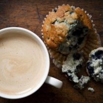 ¿Cuánta azúcar hay realmente en un muffin de arándanos y es tan saludable como parece?