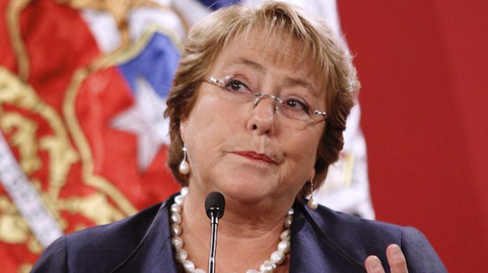 Bachelet reaparece en Twitter y dice que fallo del TC “distorsiona decisión democrática de eliminar lucro en Ed. Superior” Bachelet reaparece en Twitter y dice que fallo del TC