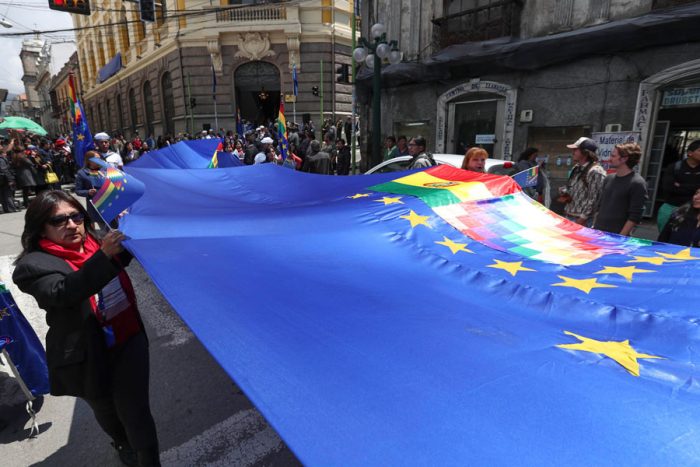 Morales califica de “hecho histórico” el “banderazo” en demanda de mar Morales califica de