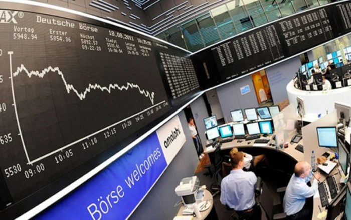 Coronavirus: bolsas europeas caen alrededor del 5% tras la apertura Coronavirus: bolsas europeas caen alrededor del 5% tras la apertura