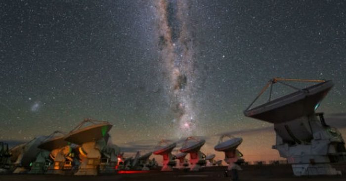La astroinformática como catalizador del desarrollo industrial y económico La astroinformática como catalizador del desarrollo industrial y económico