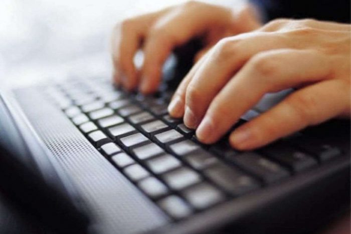 La transformación digital y su aporte a la educación: Disminuye índices de inasistencia y repitencia en colegios municipales La transformación digital y su aporte a la educación: Disminuye índices de inasistencia y repitencia en colegios municipales