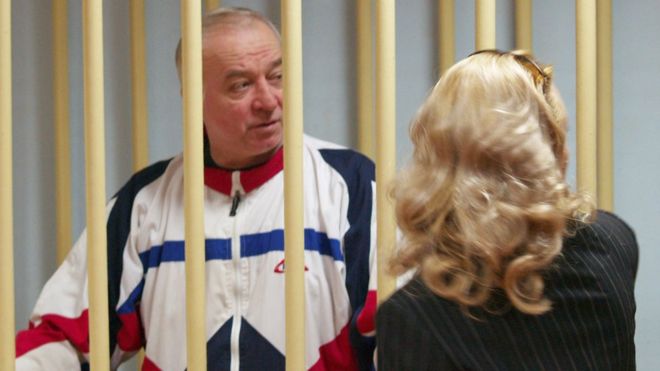 Investigan el misterio del exespía ruso Sergei Skripal y su hija Yulia, que se encuentran en estado crítico tras ser expuestos a una sustancia desconocida en Reino Unido
