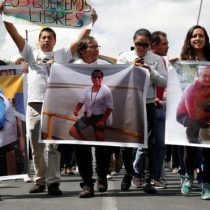 Quiénes eran los miembros del equipo periodístico de El Comercio de Ecuador que murieron mientras estaban secuestrados por un grupo disidente de las FARC