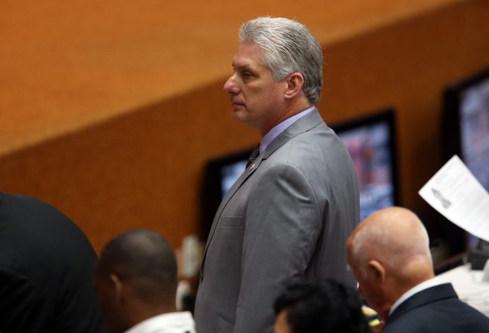 Miguel Díaz-Canel, propuesto como presidente de Cuba en sustitución de Raúl Castro Miguel Díaz-Canel, propuesto como presidente de Cuba en sustitución de Raúl Castro