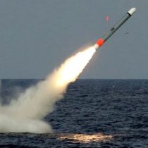Cómo son los misiles Tomahawk, el arma de precisión mortal que EE.UU. utiliza desde hace más de 20 años