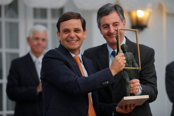 Alfonso Swett asumió presidencia de la CPC con rol continuista de la agenda de modernización de Alfredo Moreno Alfonso Swett asumió presidencia de la CPC con rol continuista de la agenda de modernización de Alfredo Moreno
