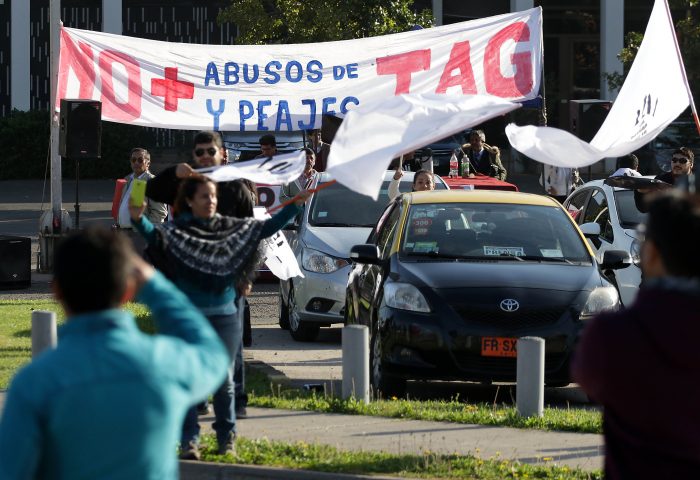 Casi 200 mil pesos mensuales puede gastar una persona por viajar todos los días en autopistas concesionadas Casi 200 mil pesos mensuales puede gastar una persona por viajar todos los días en autopistas concesionadas