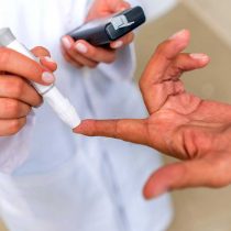 Los adultos mayores frágiles son prioridad en el tratamiento personalizado de la diabetes