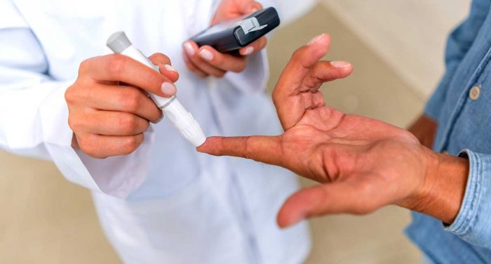 Los adultos mayores frágiles son prioridad en el tratamiento personalizado de la diabetes