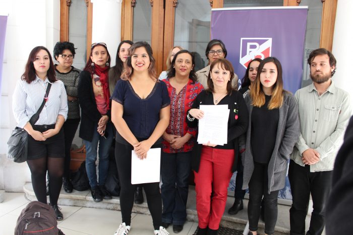 Organizaciones se hacen parte en interpelación a Ministro Santelices: “Las modificaciones que ha manifestado están en contra de la defensa de los derechos de las mujeres” Organizaciones se hacen parte en interpelación a Ministro Santelices: “Las modificaciones que ha manifestado están en contra de la defensa de los derechos de las mujeres”