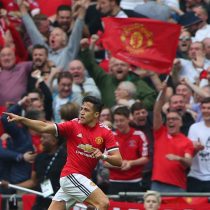 El extraordinario cabezazo de Alexis Sánchez que le entrega el empate transitorio al Manchester United en la semifinal de FA