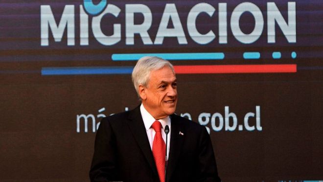 La BBC pone bajo la lupa proyecto de ley de migración de Piñera con testimonio de haitiano que acusa discriminación racial