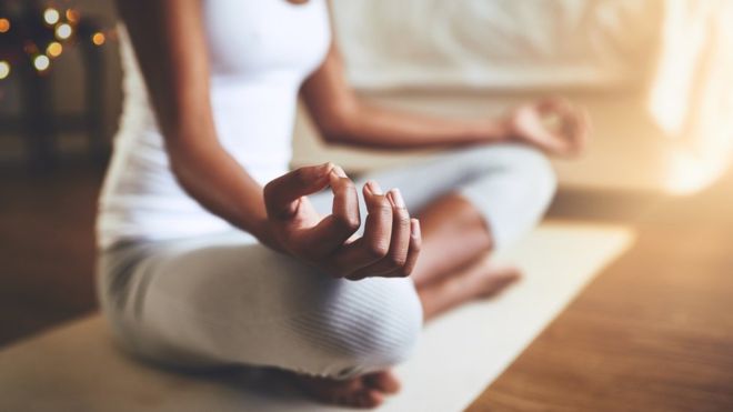 En qué se diferencian y en qué se parecen el yoga y el pilates En qué se diferencian y en qué se parecen el yoga y el pilates
