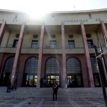 Foja cero en Derecho de la Chile: tras dos meses de toma Consejo de la Facultad decide que no puede echar a Carmona